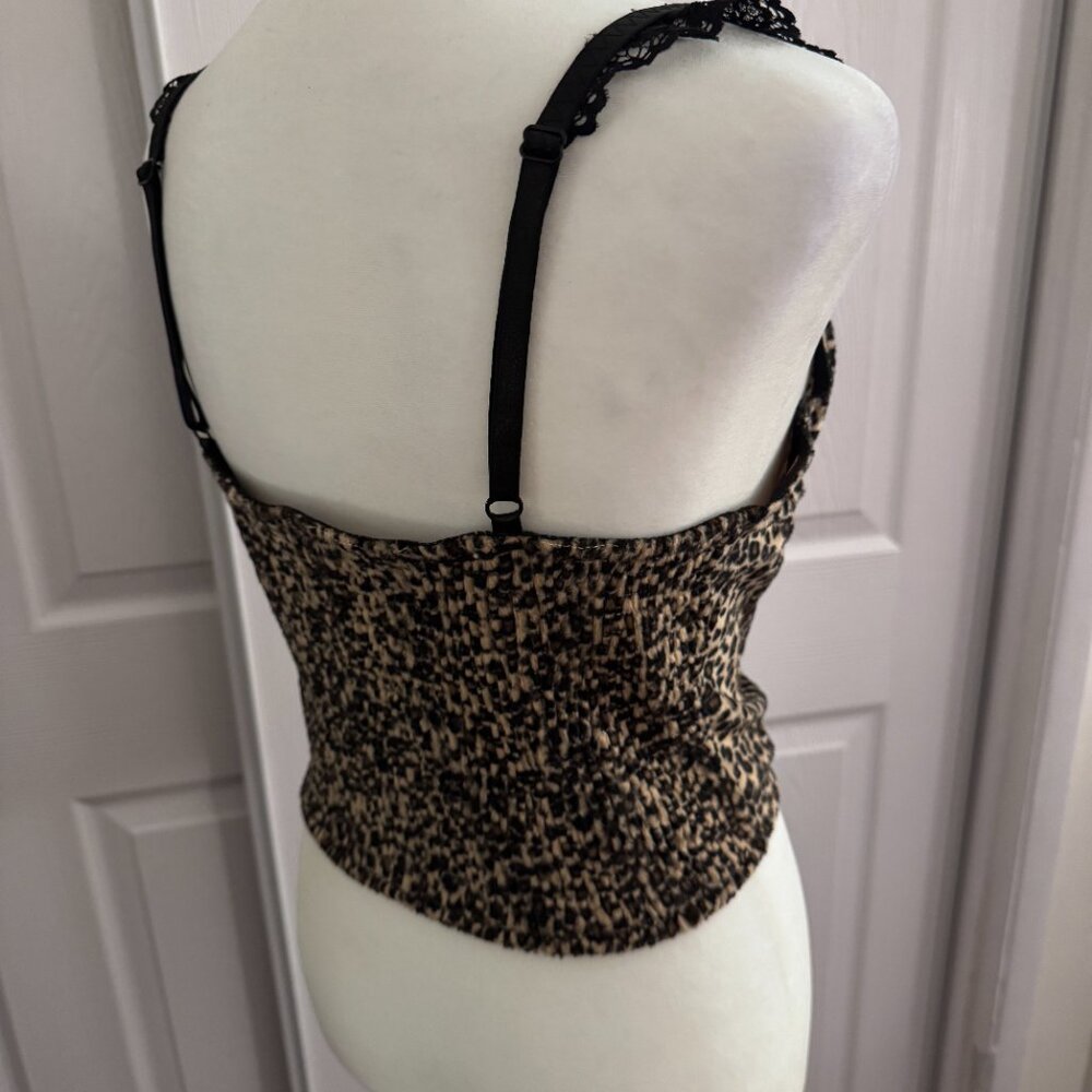 💚 ROMWE Leopard Print Lace Trim Cami Top – Women’s Lace Up Crop Tank – - Picture 8 of 9